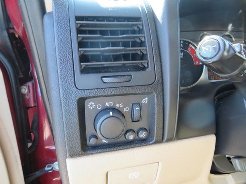 Used 2008 HUMMER H3 Alpha image 25