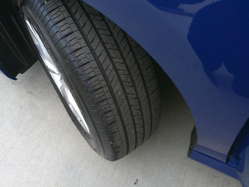 Used 2025 Toyota Camry LE image 15