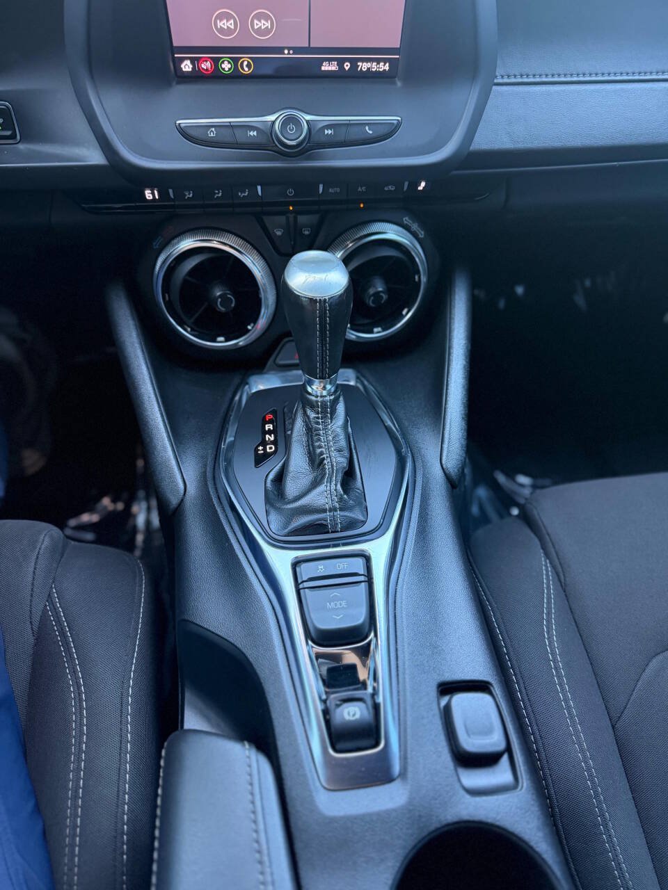 Used 2020 Chevrolet Camaro LT RWD image 25