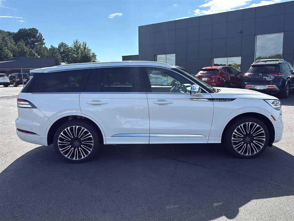 Used 2022 Lincoln Aviator Black Label w/ Dynamic Handling Package AWD/4WD image 10