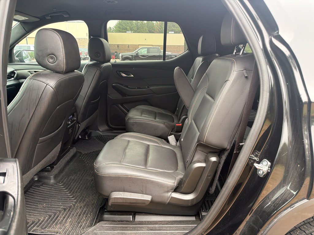 Used 2023 Chevrolet Traverse LT AWD/4WD image 13