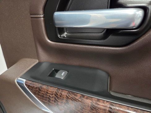 Used 2023 GMC Sierra 2500 Denali image 38