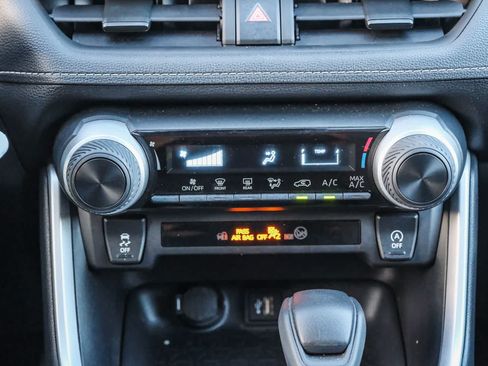 Certified 2025 Toyota RAV4 LE FWD image 15