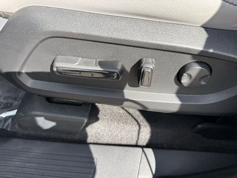 Used 2023 Honda Pilot EX-L image 16