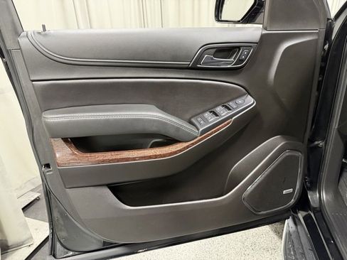 Used 2019 GMC Yukon SLE w/ Convenience Package image 17