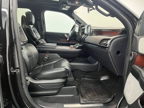 Used 2020 Lincoln Navigator Reserve w/ Equipment Group 208A Reserve image 28
