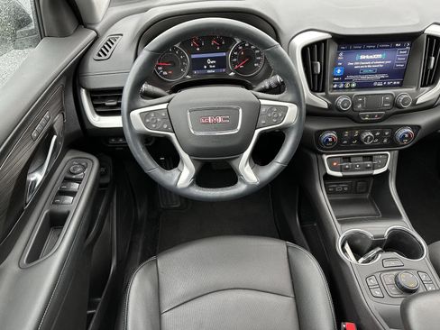 Used 2024 GMC Terrain SLT w/ Tech Package AWD/4WD image 12