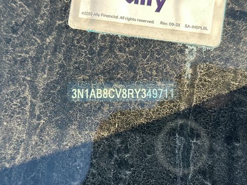 Used 2024 Nissan Sentra SV w/ SV Premium Package image 2