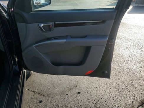 Used 2011 Hyundai Santa Fe GLS image 29