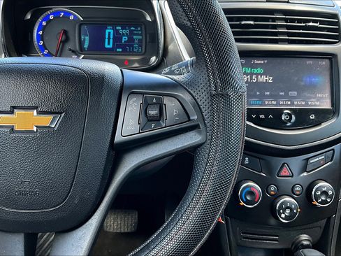 Used 2015 Chevrolet Trax LS w/ LPO, Cargo Package image 18