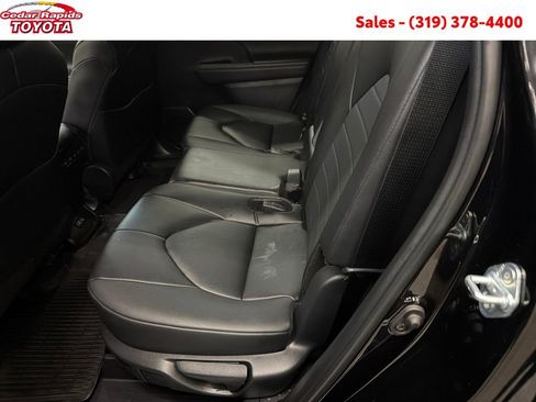 Certified 2024 Toyota Highlander XLE image 24