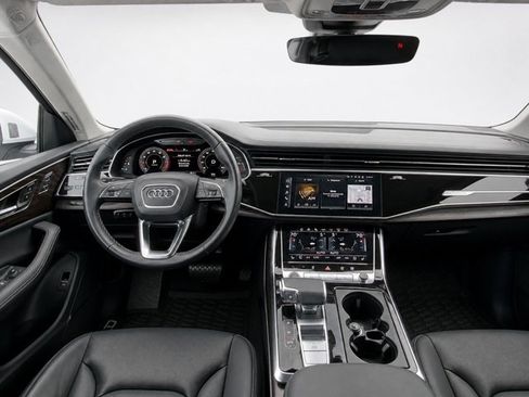 Used 2023 Audi Q8 Prestige AWD/4WD image 26