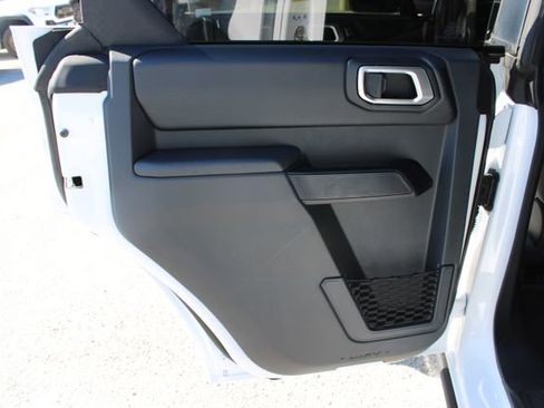 New 2026 Ford Bronco Badlands AWD/4WD image 8