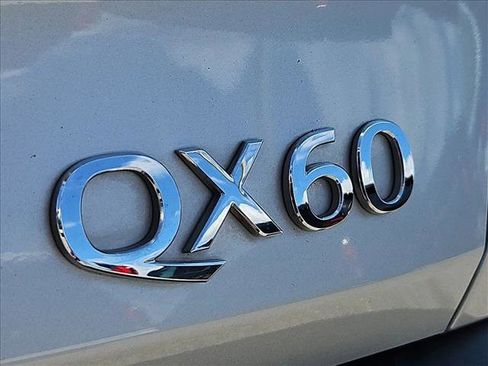 Used 2023 INFINITI QX60 Pure AWD/4WD image 18