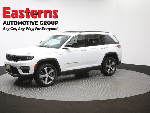 Used 2023 Jeep Grand Cherokee 4WD 4xe image 60