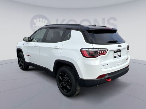 Used 2023 Jeep Compass Trailhawk image 4