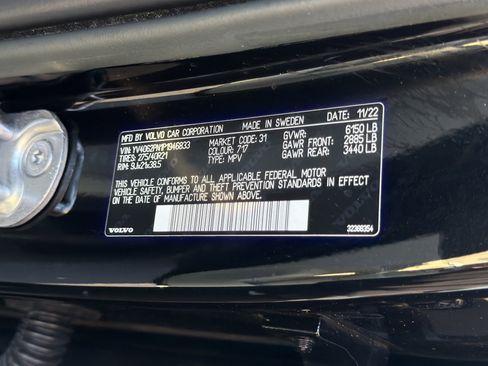 Certified 2023 Volvo XC90 B6 Plus w/ Protection Package Premier image 37