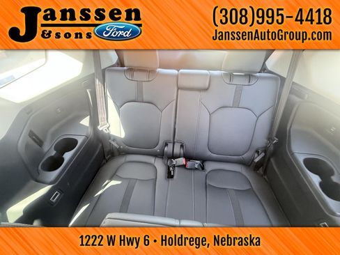 Used 2025 Honda Pilot EX-L image 31