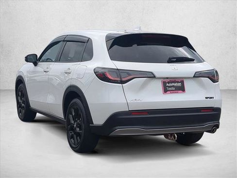 Used 2023 Honda HR-V Sport image 8