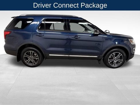 Used 2017 Ford Explorer XLT w/ Equipment Group 202A AWD/4WD image 7