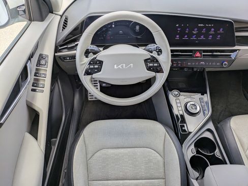 Certified 2023 Kia Niro Wave w/ Wave Preserve Package FWD image 14