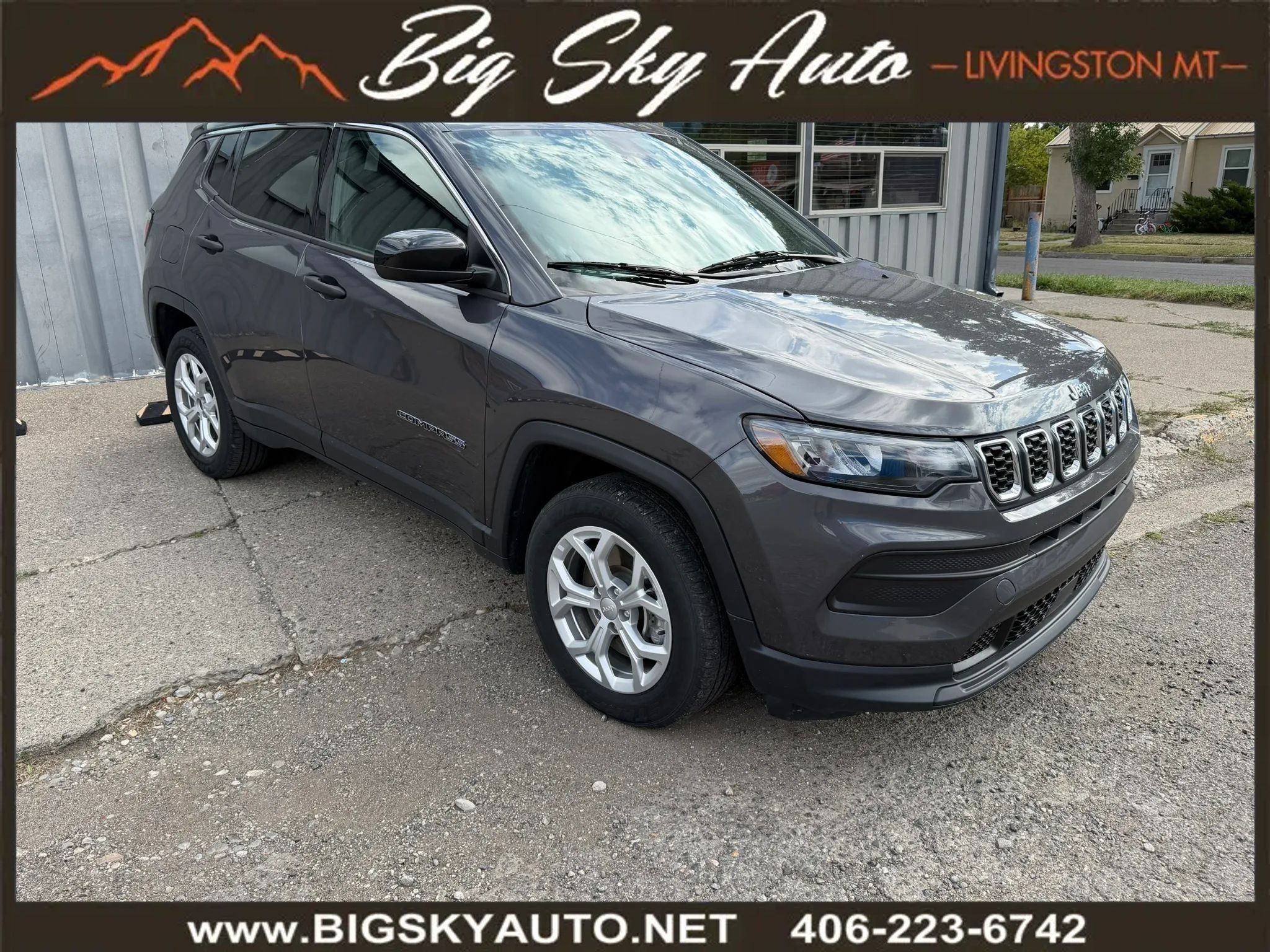 Used 2024 Jeep Compass Sport AWD/4WD image 1
