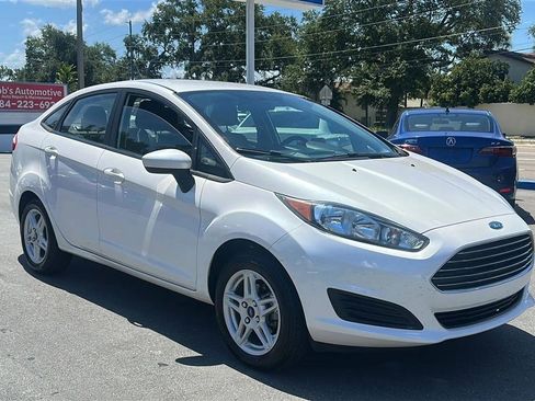 Used 2017 Ford Fiesta SE FWD image 7