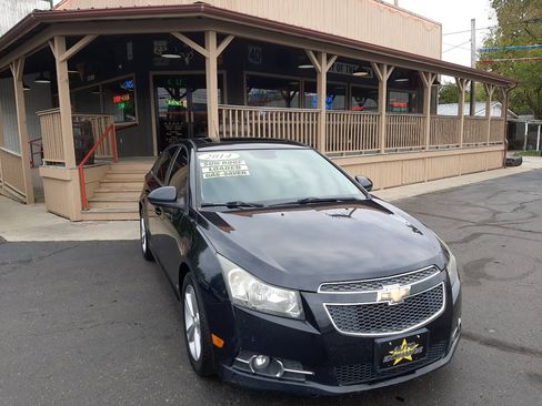 Used 2014 Chevrolet Cruze LT w/ RS Package image 7