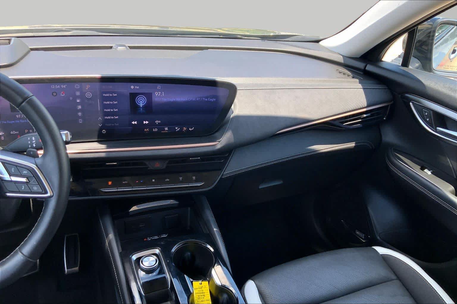 Used 2025 Buick Envision Sport Touring AWD/4WD image 6