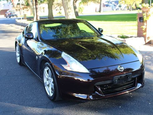 Used 2010 Nissan 370Z Coupe image 33