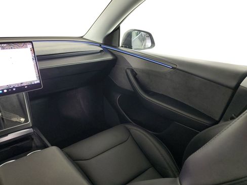 Used 2026 Tesla Model Y Long Range image 49