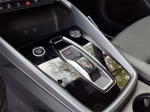 Used 2025 Audi A3 2.0T Premium w/ Convenience Package image 15