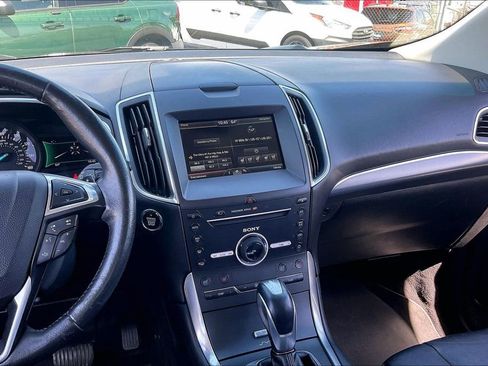 Used 2015 Ford Edge Titanium w/ Equipment Group 302A AWD/4WD image 5