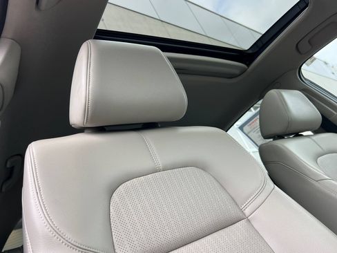 Used 2022 Honda Civic EX-L image 17