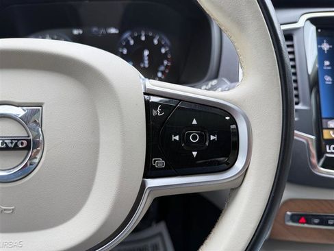 Used 2021 Volvo XC90 T6 Momentum w/ Climate Package image 38
