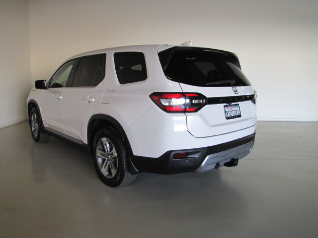 Certified 2025 Honda Pilot EX-L image 45