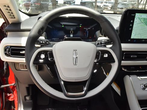 New 2026 Lincoln Aviator Reserve w/ Illumination Package AWD/4WD image 24