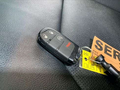 Used 2021 Jeep Compass Latitude FWD image 19