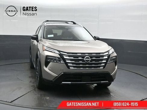 New 2026 Nissan Rogue Platinum image 5