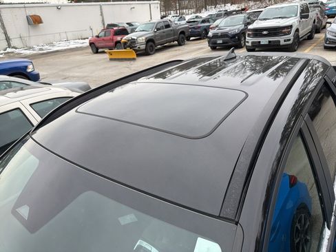 Certified 2022 Hyundai Santa Cruz SEL w/ Activity Package image 8