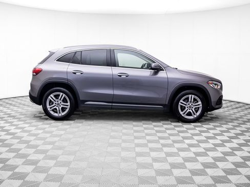 Used 2023 Mercedes-Benz GLA 250 4MATIC w/ Premium Package image 6