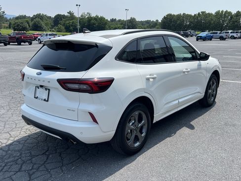Used 2024 Ford Escape ST-Line w/ Tech Pack #1 AWD/4WD image 6