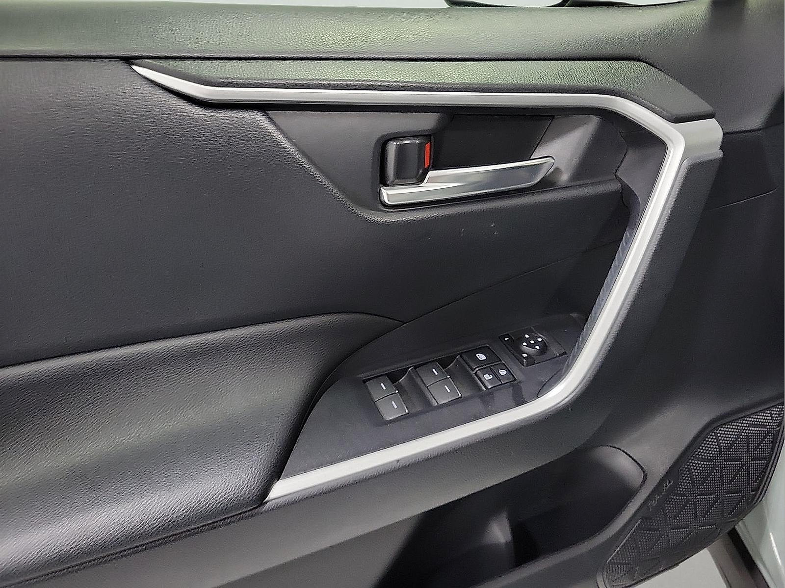Certified 2023 Toyota RAV4 XLE Premium FWD image 9
