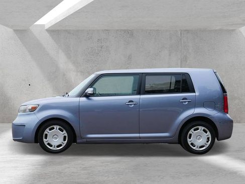 Used 2009 Scion xB FWD image 5