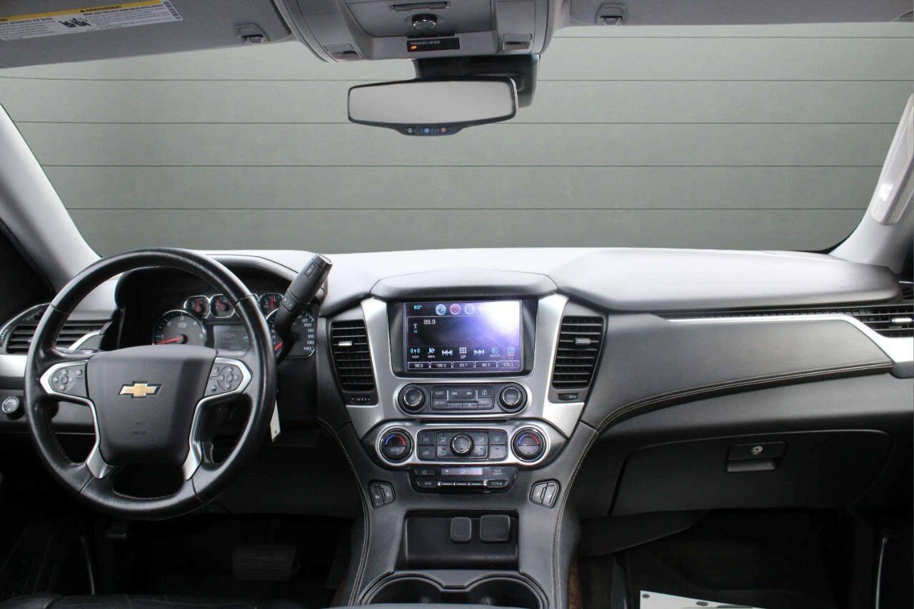 Used 2017 Chevrolet Suburban LT AWD/4WD image 23