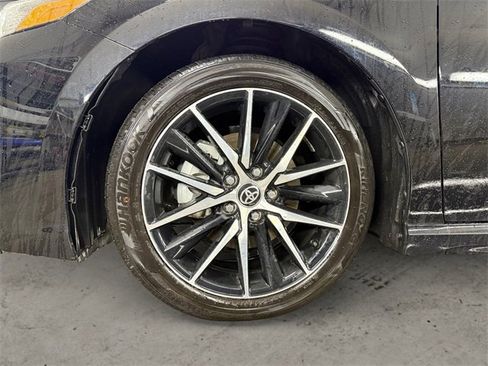 Used 2023 Toyota Camry SE image 14