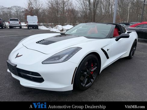 Used 2016 Chevrolet Corvette Stingray Coupe w/ 2LT Preferred Equipment Group image 2