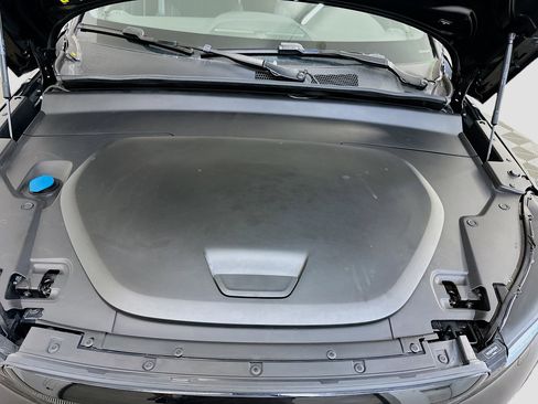 Used 2023 Volvo C40 P8 Recharge Ultimate w/ Protection Package Premier image 36