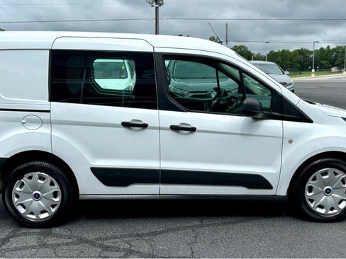 Used 2016 Ford Transit Connect XL image 4