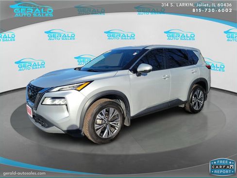 Used 2021 Nissan Rogue SV image 1
